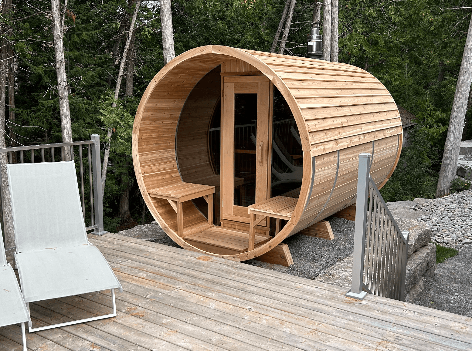 Knotty Red Cedar Barrel Sauna